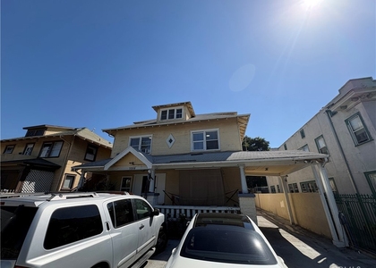 1644 S Wilton Pl - Photo 1