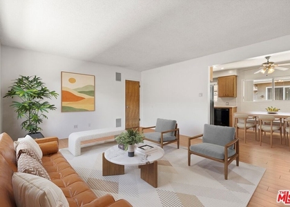 50 S Meridith Ave - Photo 1