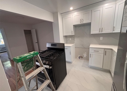 71-34 Kissena Boulevard - Photo 1