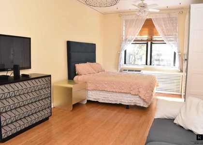 531 E 87th Street - Photo 1