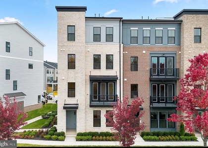 43312 Farringdon Square - Photo 1