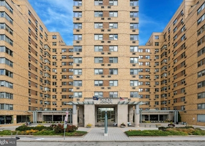 2601 Pennsylvania Avenue - Photo 1