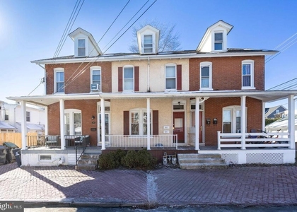 316 Lincoln Avenue - Photo 1