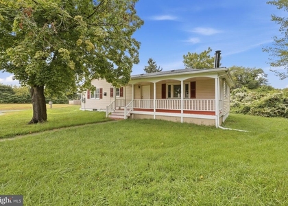10 E Dartmouth Road - Photo 1
