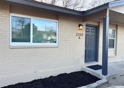 2203 Donahue Ln - Photo 1