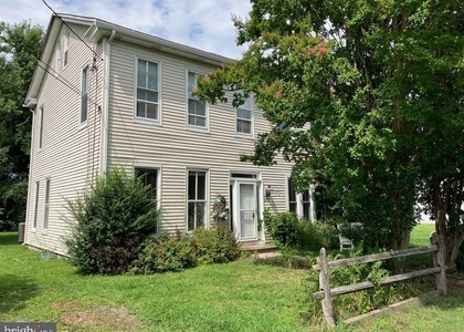 205 Railroad Avenue - Photo 1