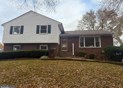 314 Ridgely Street - Photo 1