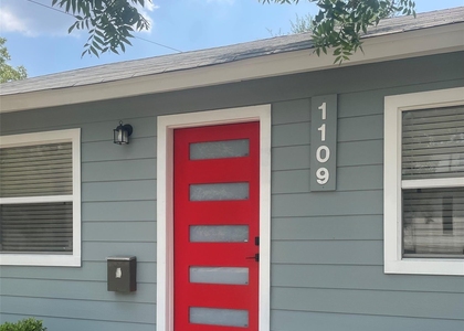 1109 Brentwood St - Photo 1
