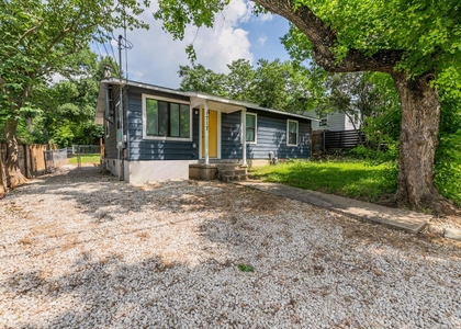 1717 Bunche Rd - Photo 1