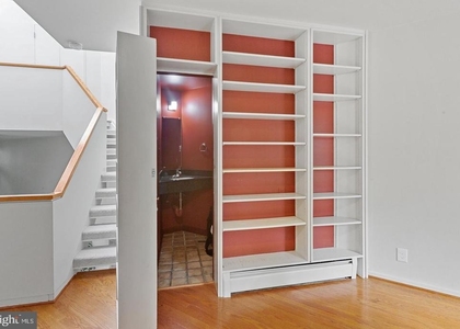 2415 I Street Nw - Photo 1