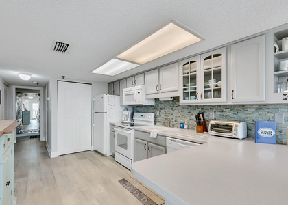 411 1st Street S - Photo 1