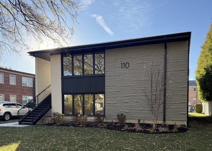 110 N Willow Road - Photo 1