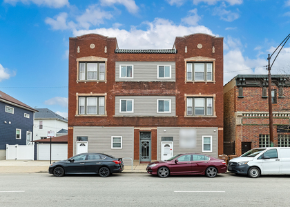 4413 W Montrose Avenue - Photo 1