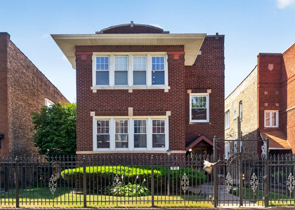 7440 S Paxton Avenue - Photo 1