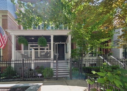 1441 W Wolfram - Photo 1