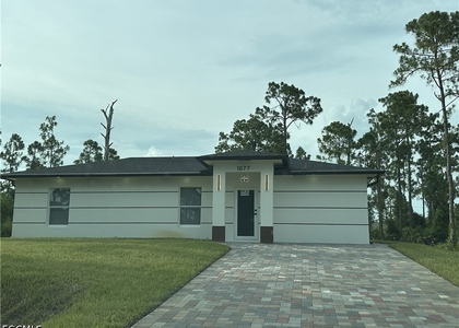 1077 Merry Street E - Photo 1