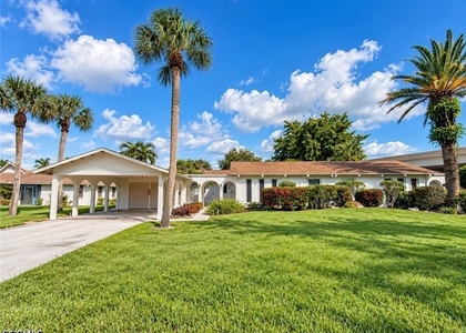 4272 Island Circle - Photo 1