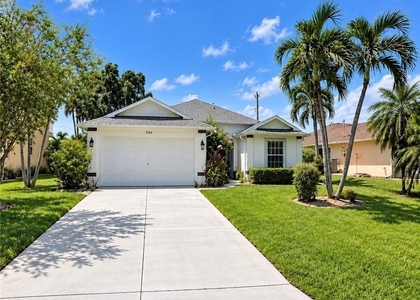 4914 Sw 27th Avenue - Photo 1