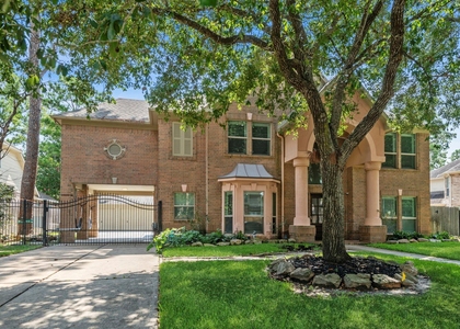 815 Chisel Point Drive - Photo 1
