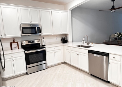 2084 Wellington Street - Photo 1