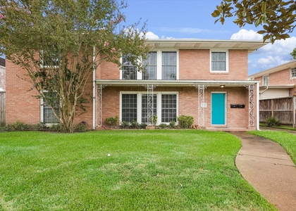 2327 Swift Boulevard - Photo 1
