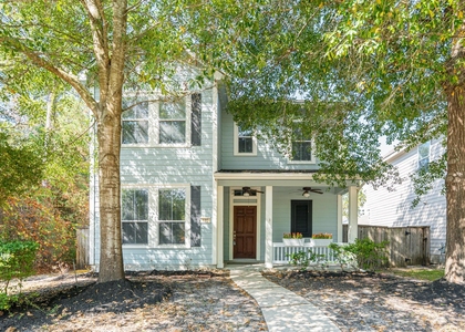 130 W Montfair Boulevard - Photo 1