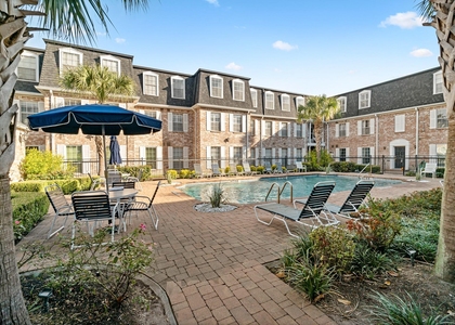 355 N Post Oak Lane - Photo 1