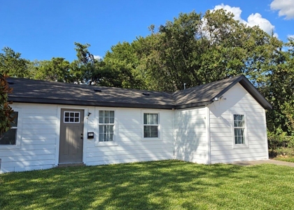 10115 Sand Springs Ave - Photo 1