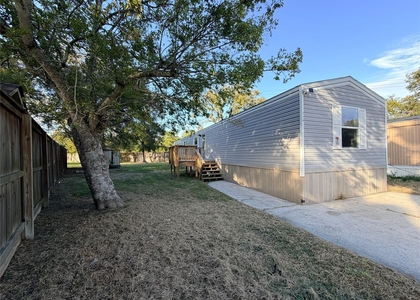 114 Bluebill Bay N - Photo 1