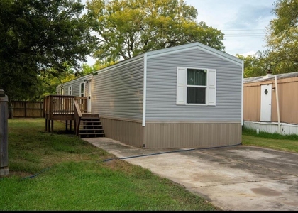114 Bluebill Bay N - Photo 1