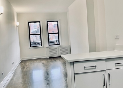 West 22 Street - Photo 1