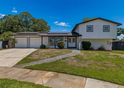 7111 Gateway Court - Photo 1
