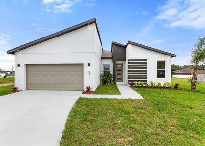 1057 Sabine Place - Photo 1