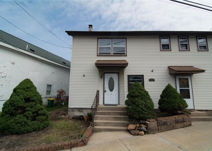 215 Franklin Street - Photo 1