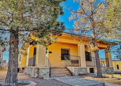 2526 E Yandell Drive - Photo 1