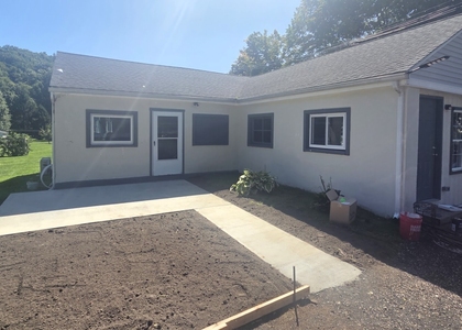 361 Pomeroy Avenue - Photo 1