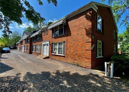 538 Linwood Avenue - Photo 1