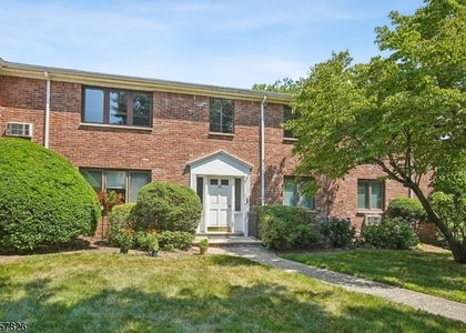 93 Troy Dr - Photo 1