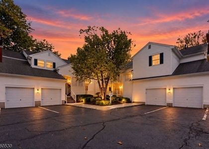 125 Smithfield Ct - Photo 1