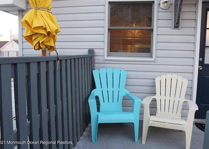 61 Fielder Avenue - Photo 1