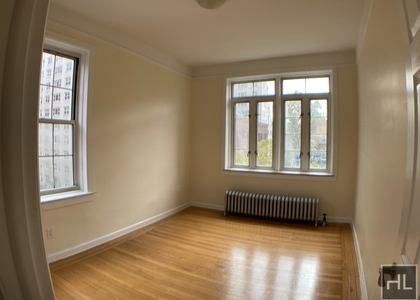 West 13 Street - Photo 1