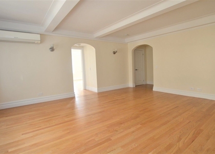 Christopher Street - Photo 1
