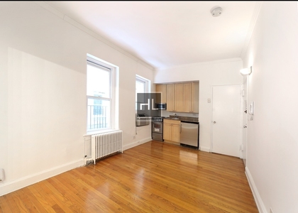 E 66 Street - Photo 1