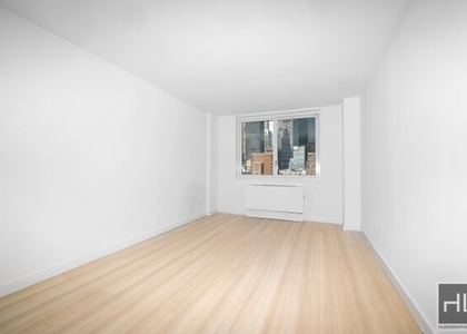 East 34 Street - Photo 1