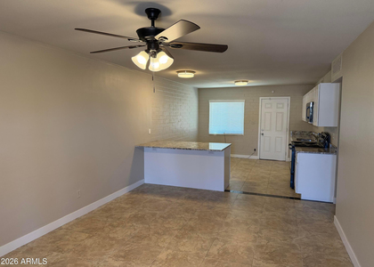 11446 N 33rd Avenue - Photo 1