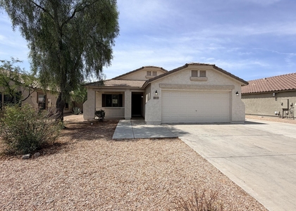 43845 W Arizona Avenue - Photo 1