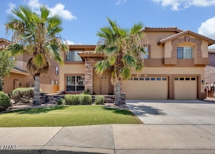2717 E Teakwood Place - Photo 1