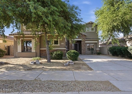 16809 W Magnolia Street - Photo 1
