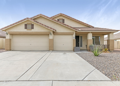 5529 E Gable Avenue - Photo 1