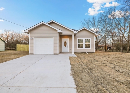 415 Williams Drive - Photo 1